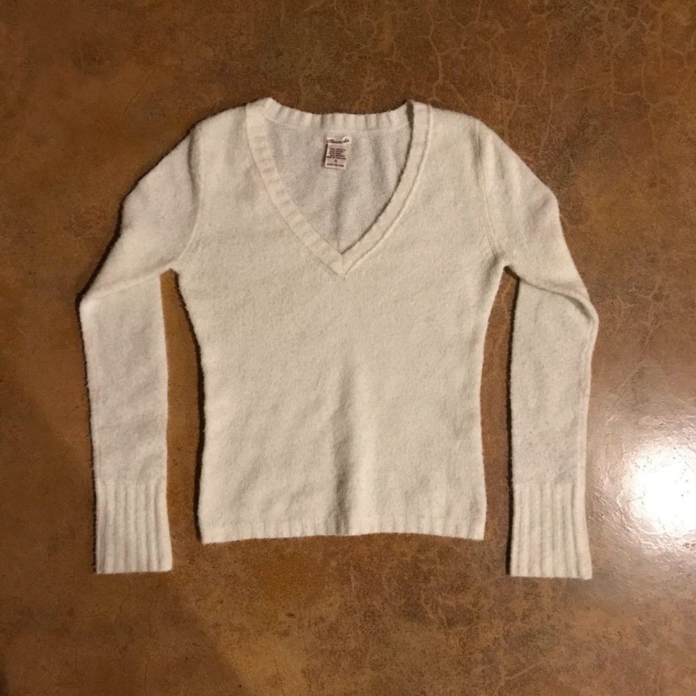 Abercrombie & Fitch fuzzy sweater